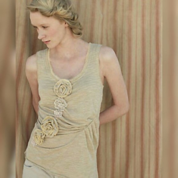 Anthropologie Tops - C Keer Gold Shimmer Sleeveless Floral Boho Top